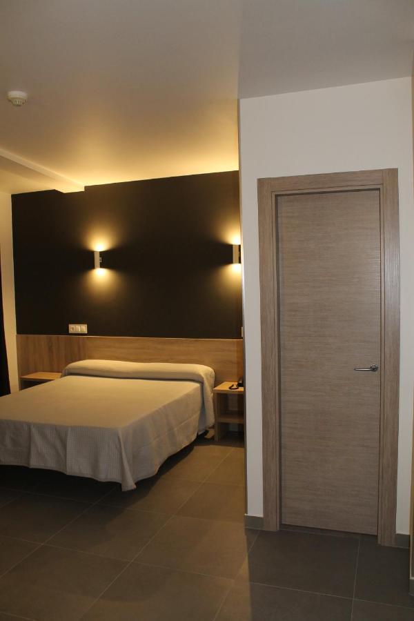 Hotel Hollywood Кангас Экстерьер фото