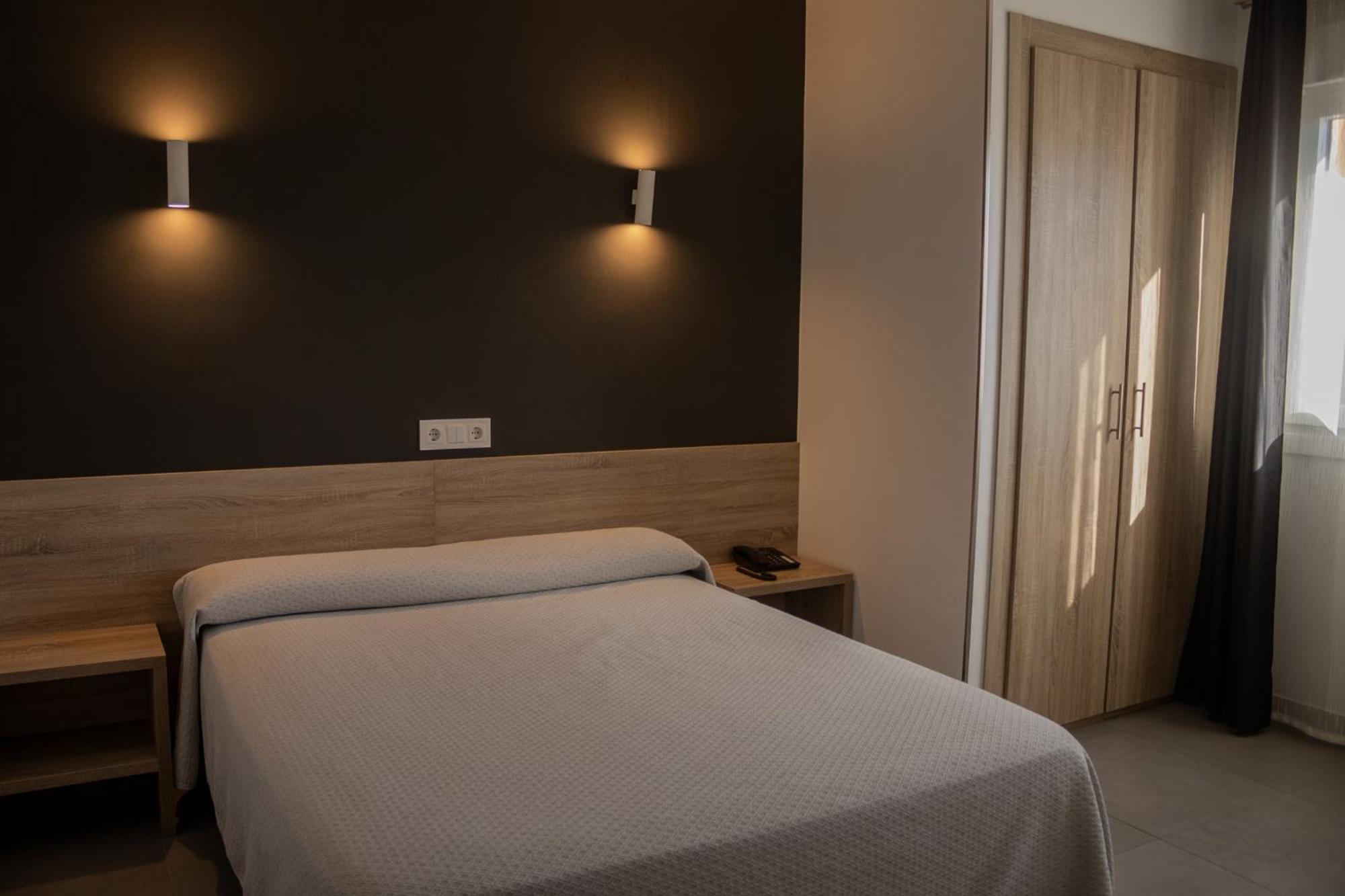 Hotel Hollywood Кангас Экстерьер фото